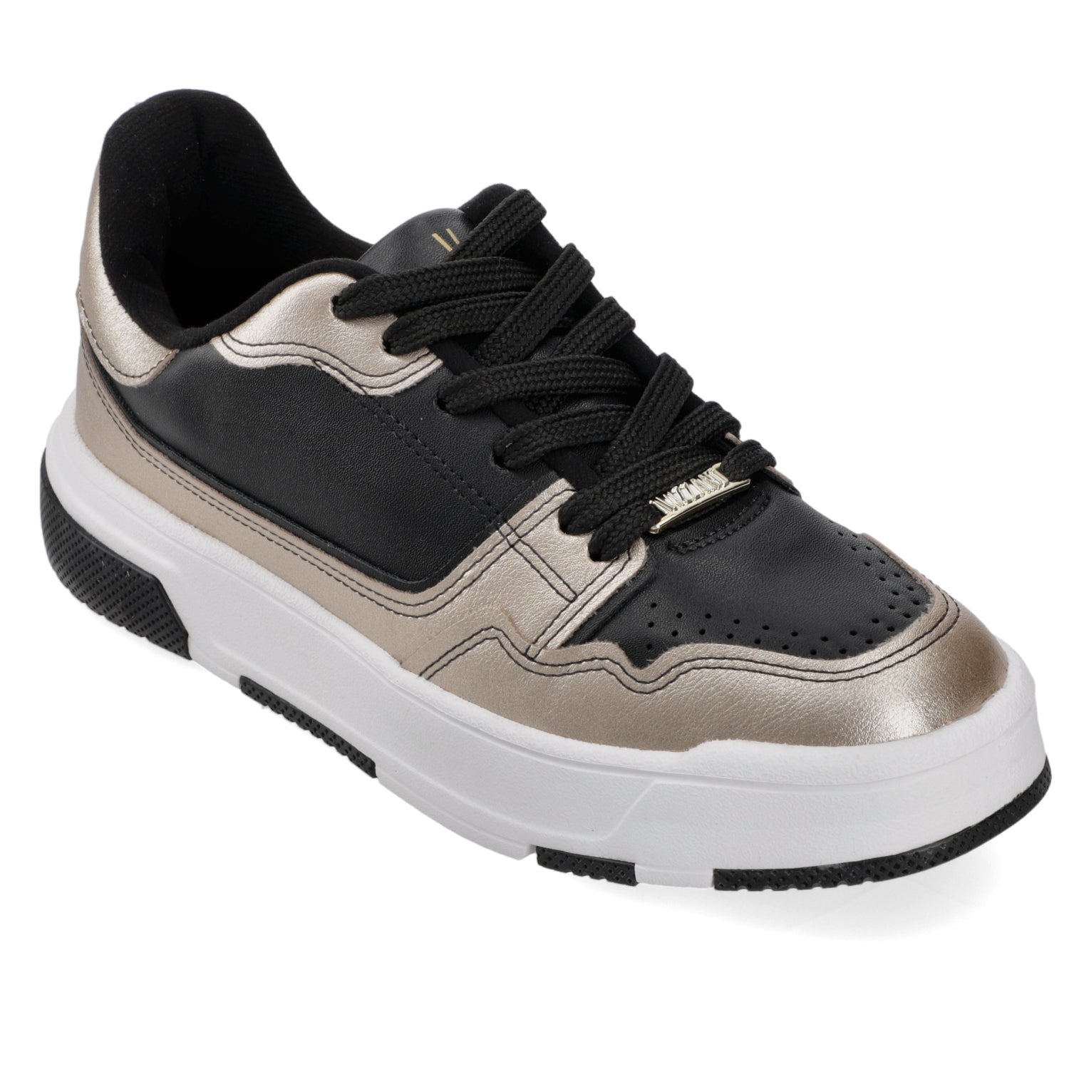 Zapatilla Casual Negro con detalles metalizado Vizzano