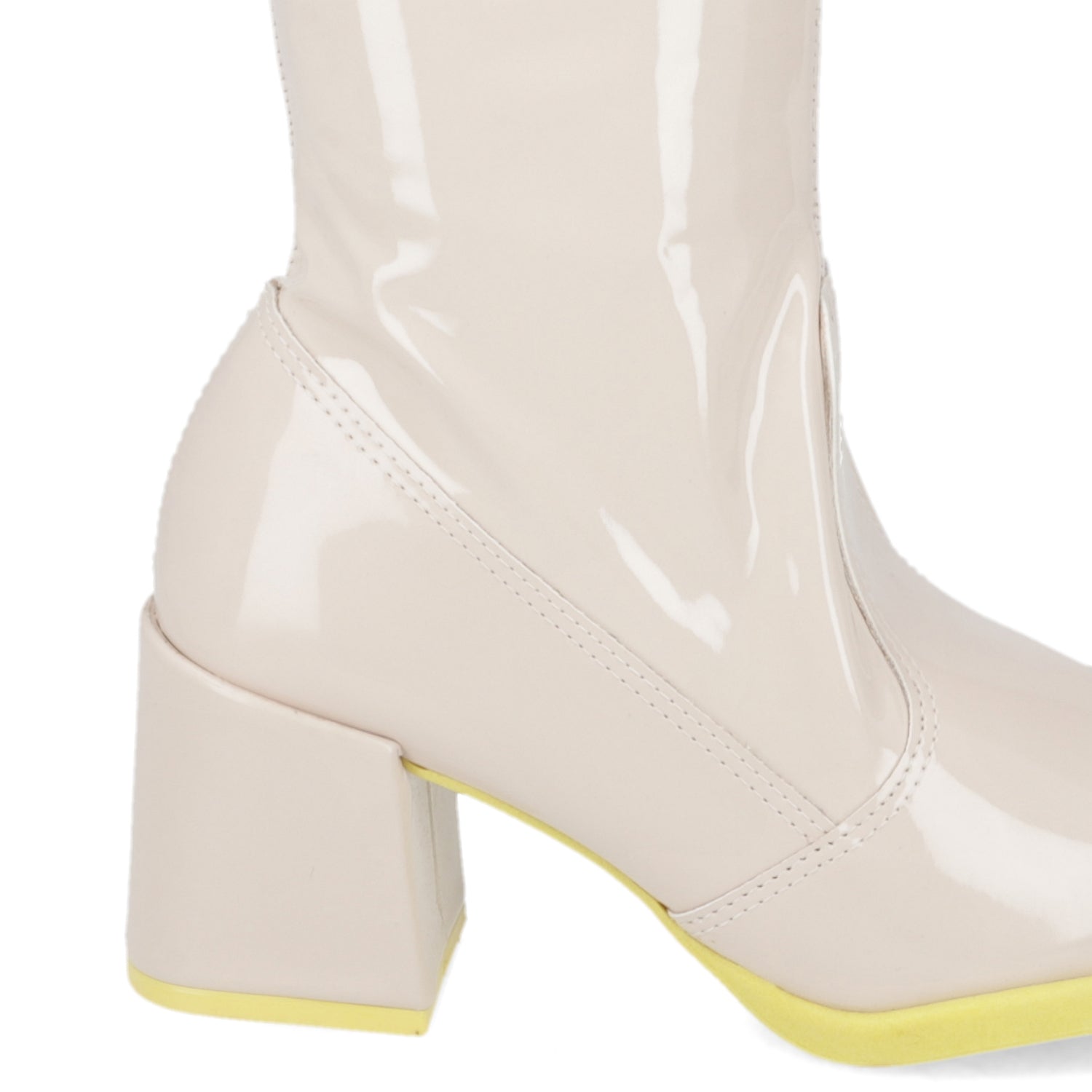 Bota Moleca Crema
