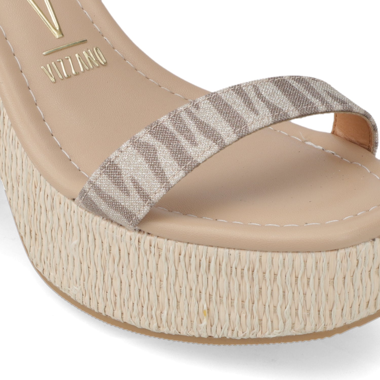 Sandalia Taco Ancho Alto Nude Vizzano