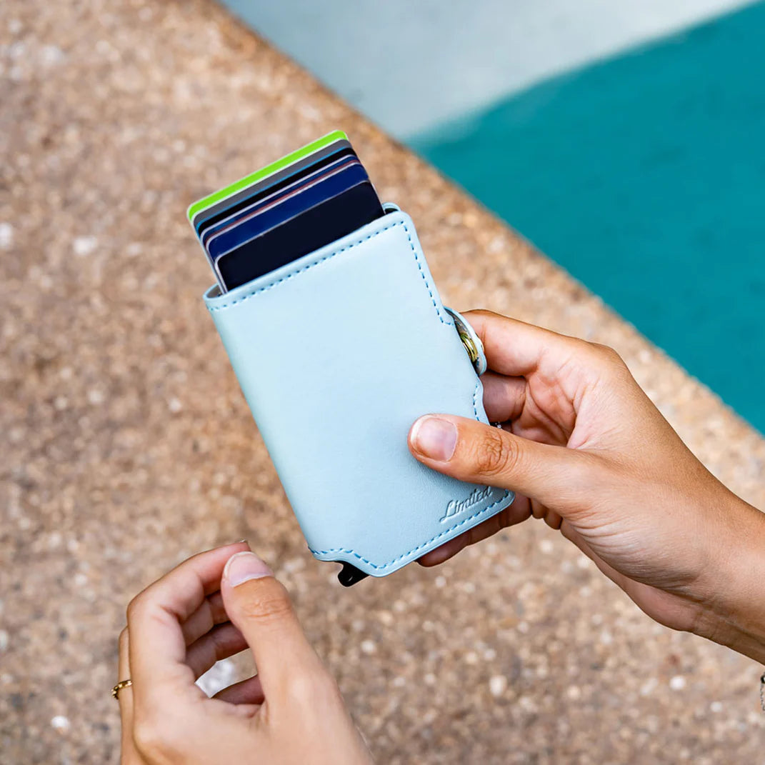 Billetera Citrus Lightblue Gold Limited