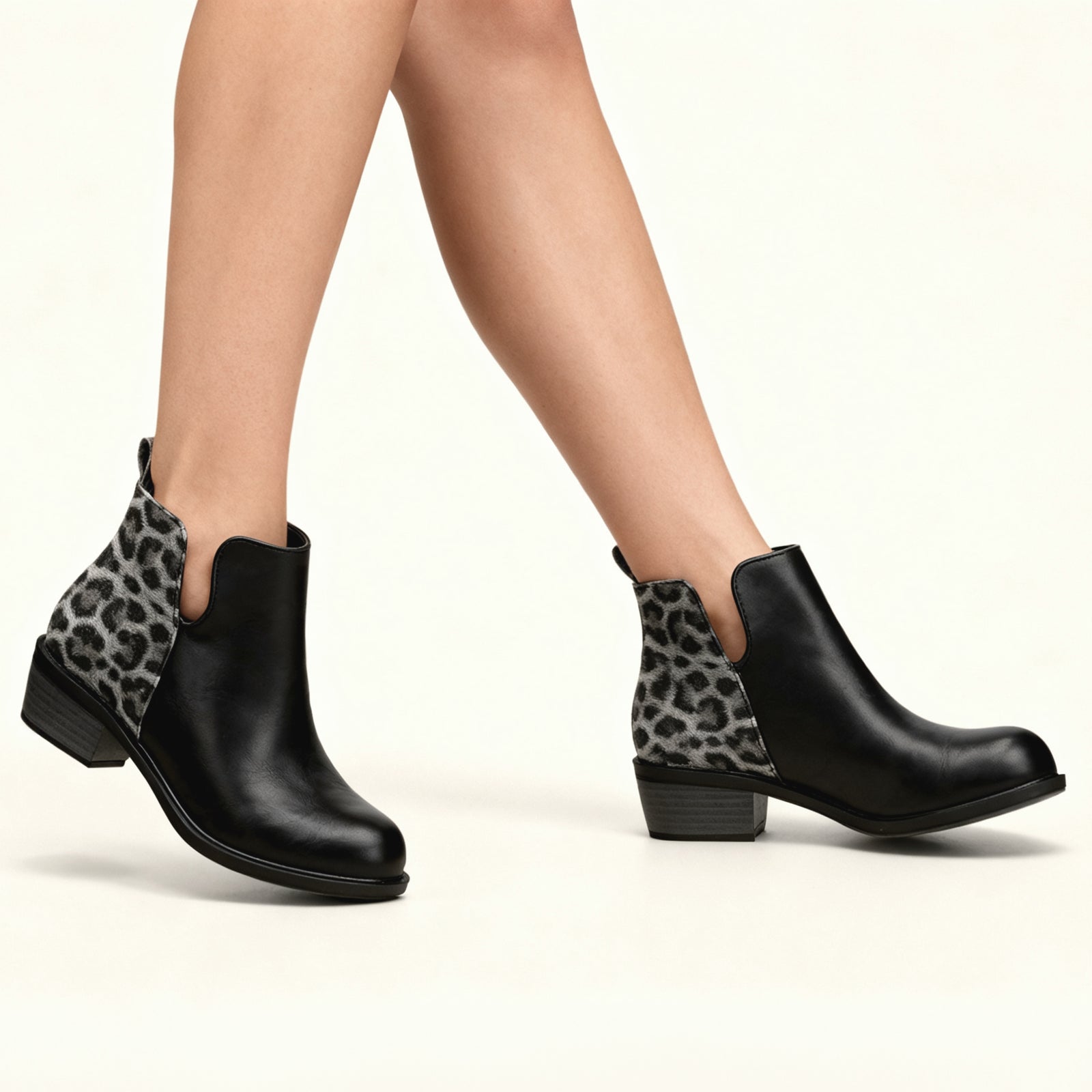 Botín Negro Animal Print New Walk