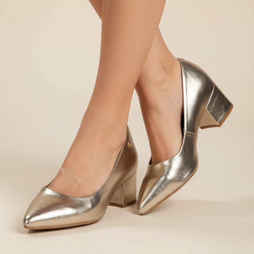 Zapato Taco Ancho Dorado Vizzano