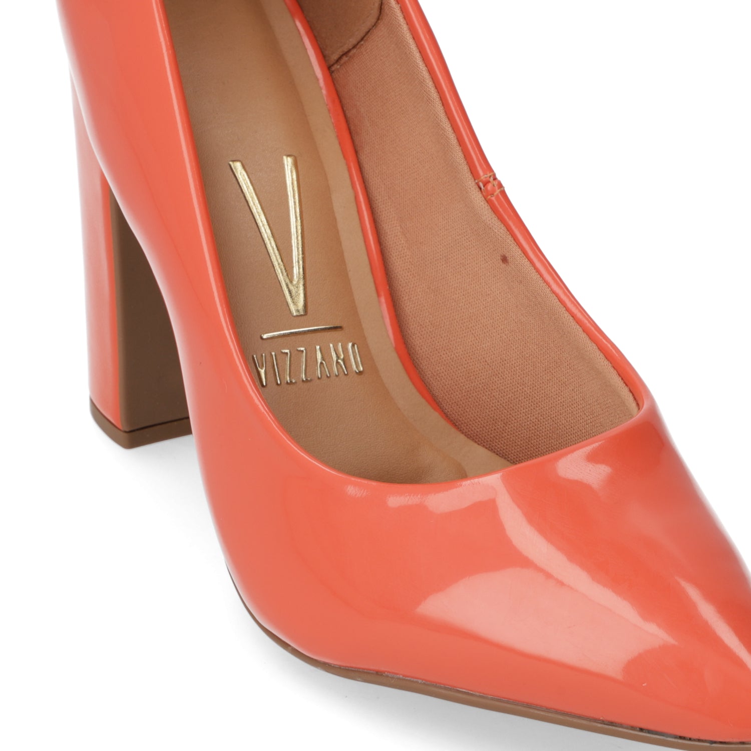 Zapato Taco Ancho Vizzano Efecto Charol Naranjo