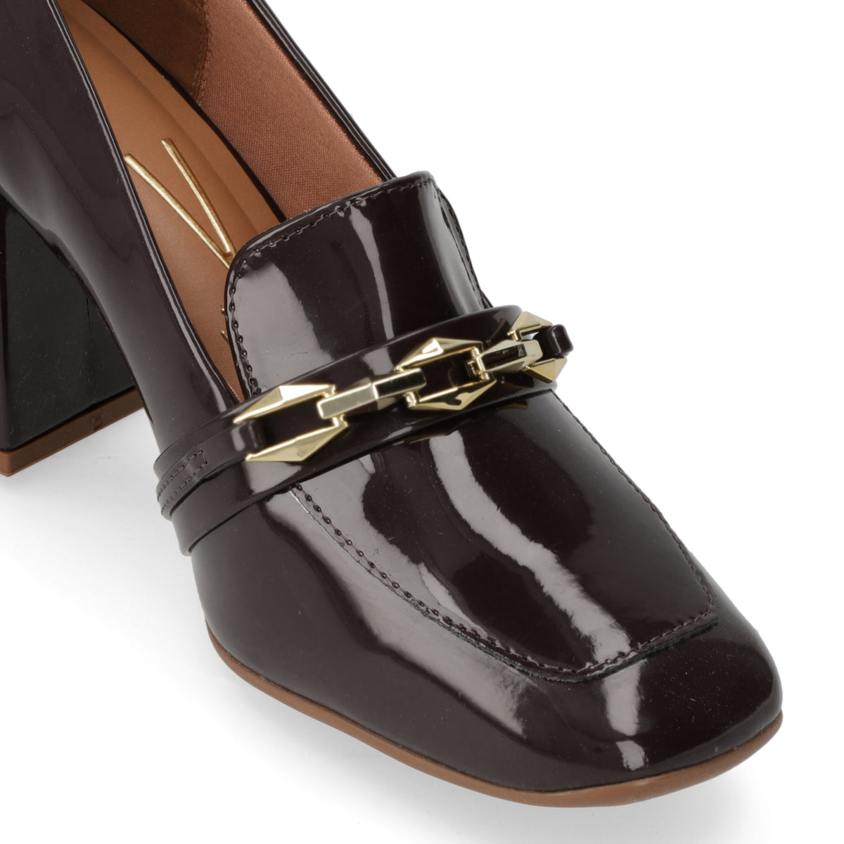 Zapato Taco Ancho Vizzano Efecto Charol Cacao