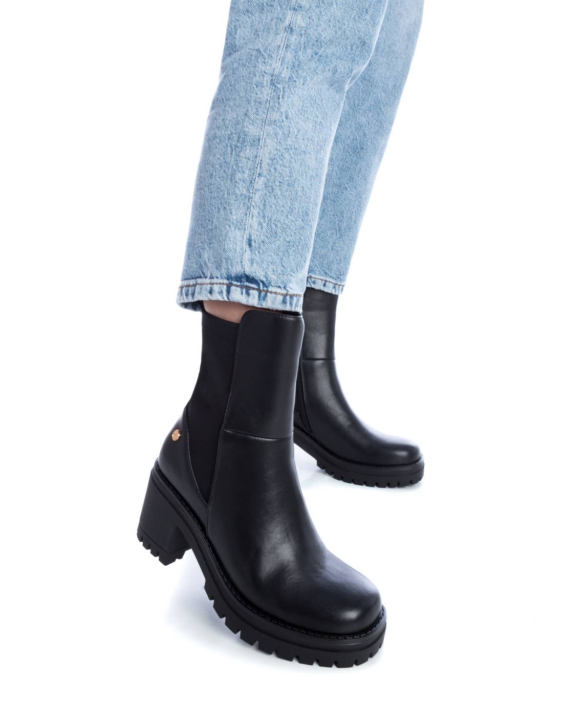 Botin Xti EcoCuero Negro 141732-NEGRO