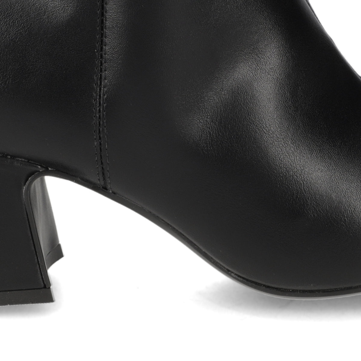 Botin Negro Vizzano 35 / Negro