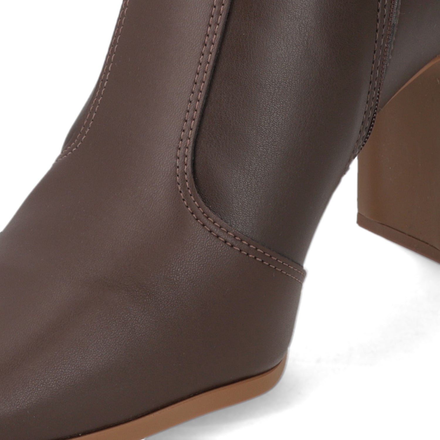 Botin Café Vizzano 34 / Café