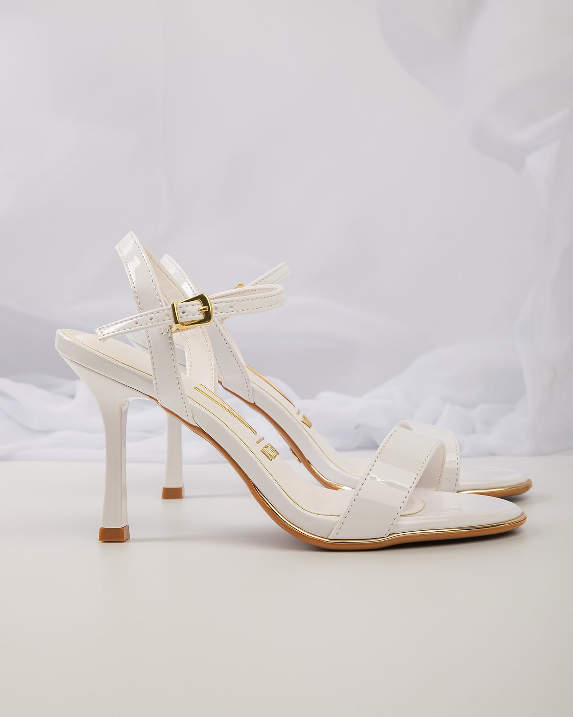 Sandalias de Novia Taco Medio Blanco Vizzano