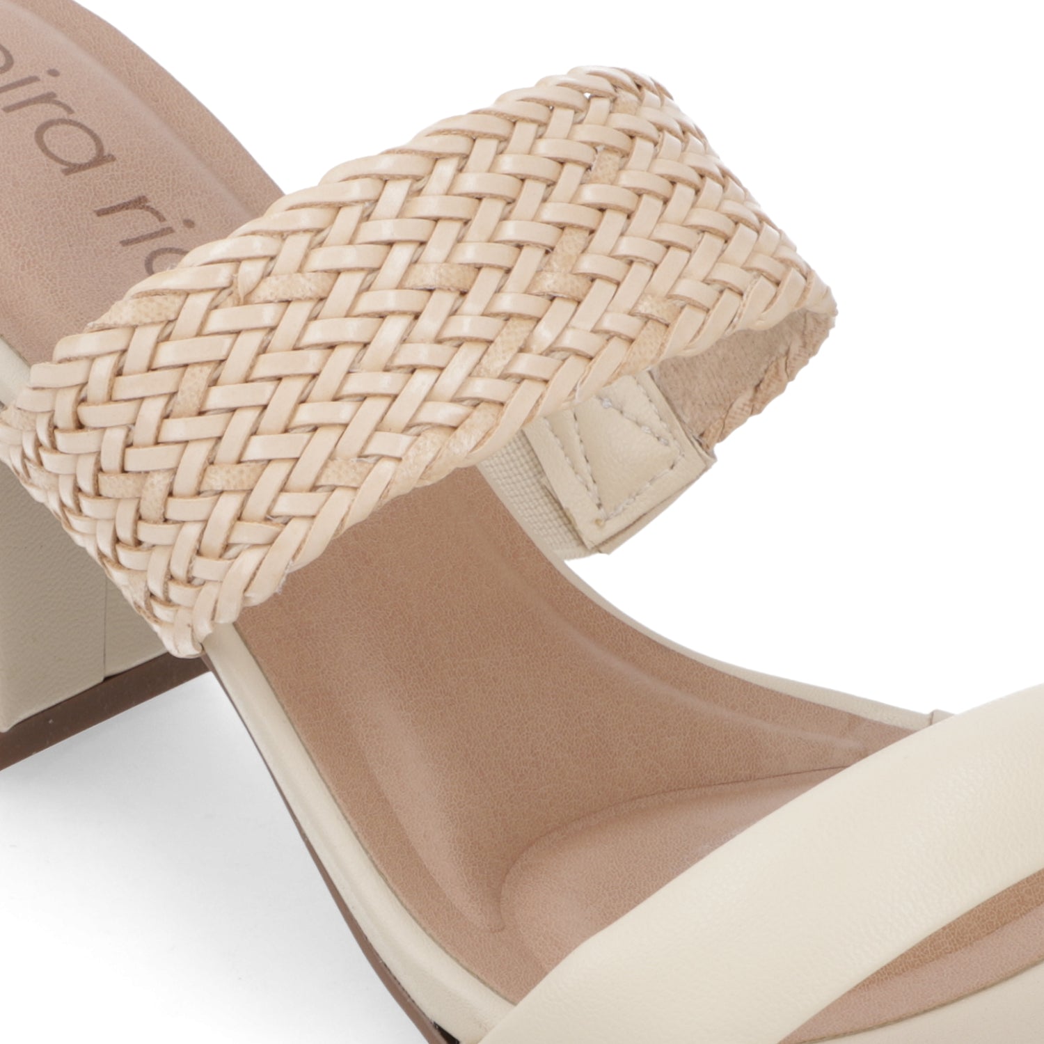 Sandalia Taco Ancho Medio Crema Beira Rio 34 / Crema