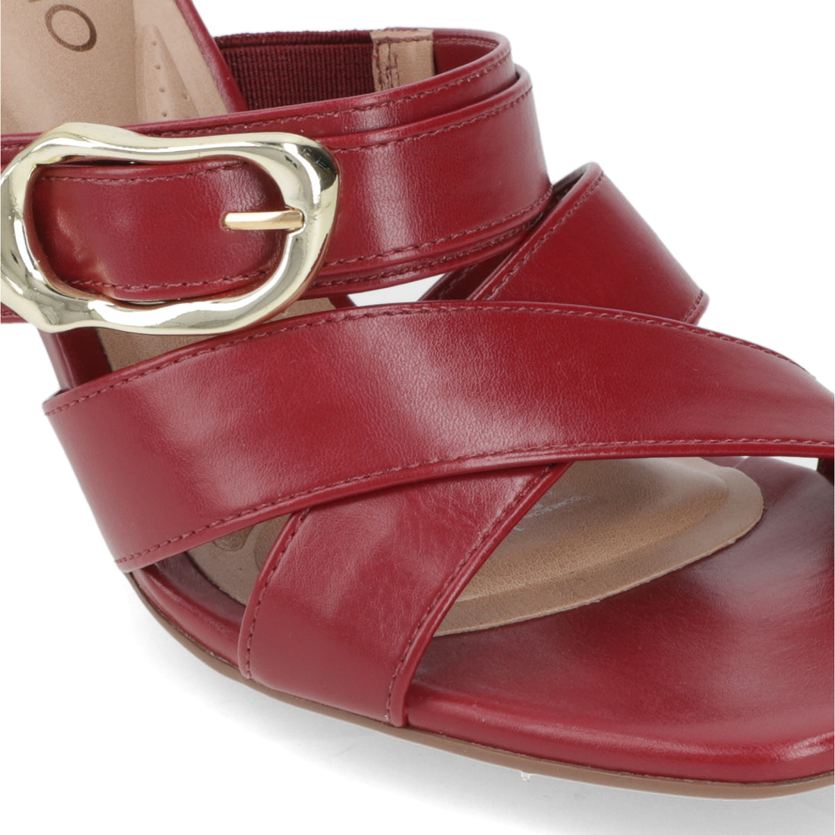 Sandalia Taco Aguja Alto Cereza Beira Rio Ecocuero 34 / Cereza