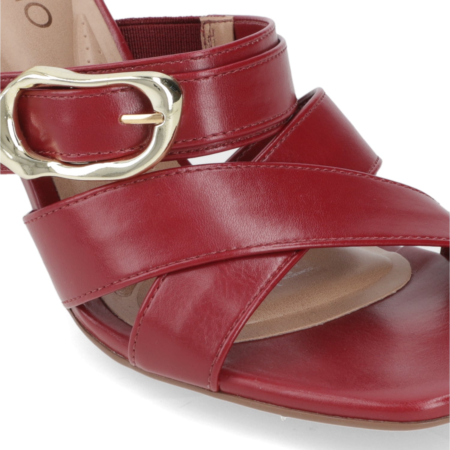 Sandalia Taco Aguja Alto Cereza Beira Rio Ecocuero 34 / Cereza