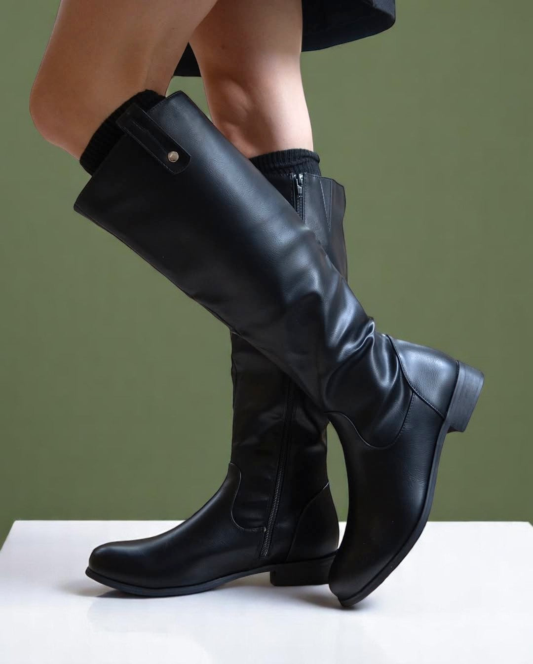 Botas Planas Negro Dorette