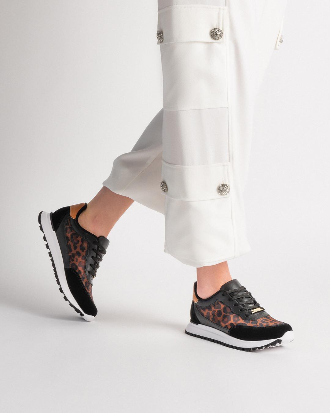 Zapatilla Casual Animal Print Vizzano