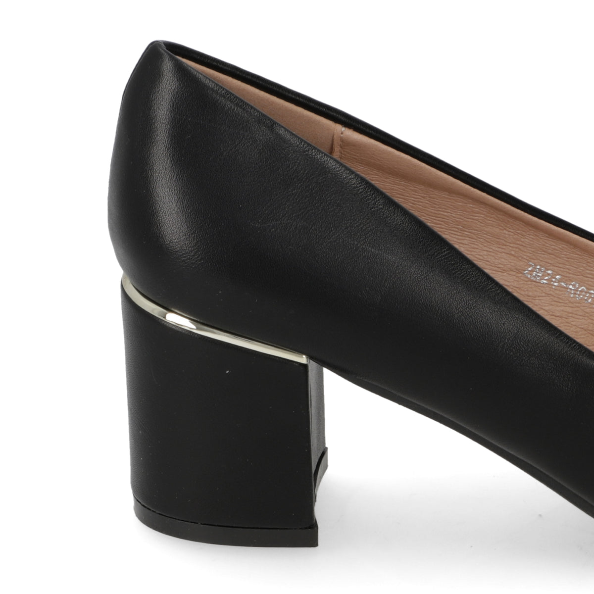 Zapato Taco Ancho Negro Clásico