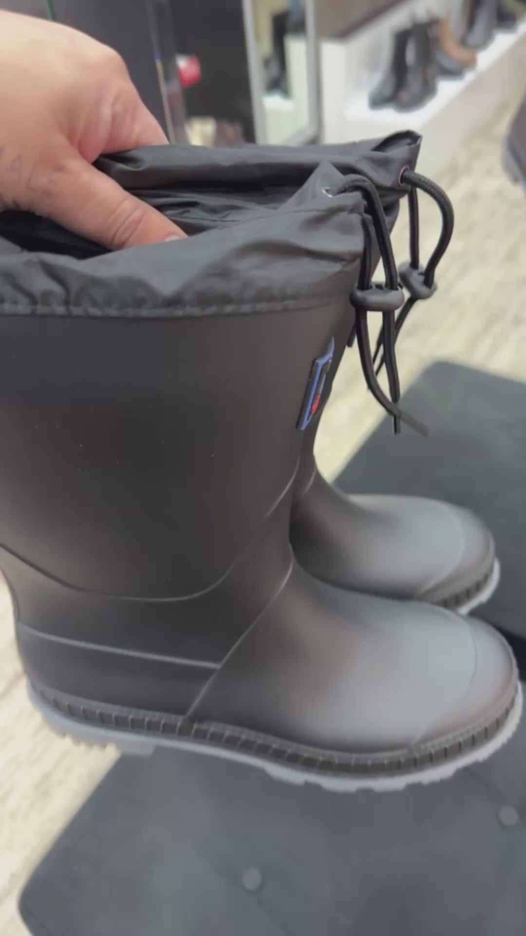 Bota de Agua Mujer Negra